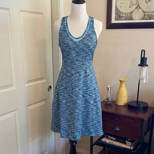 MPG athletic dress.. with pockets and built in bra.. sz med